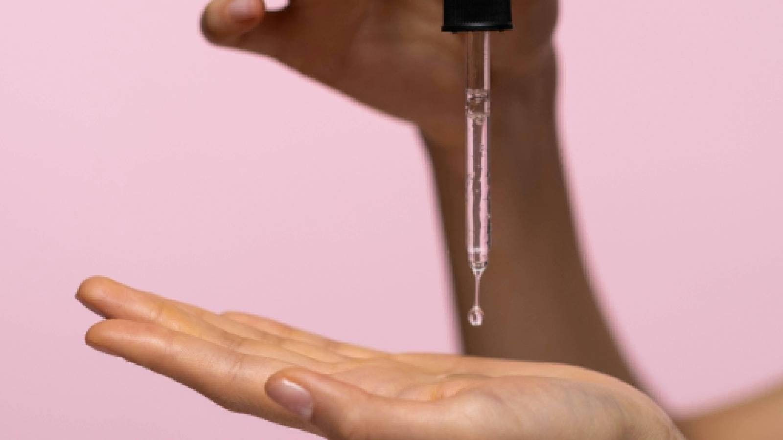 Top 10 hydrating face serums to nourish your dry skin Top 10 hydrating face serums to nourish your dry skin