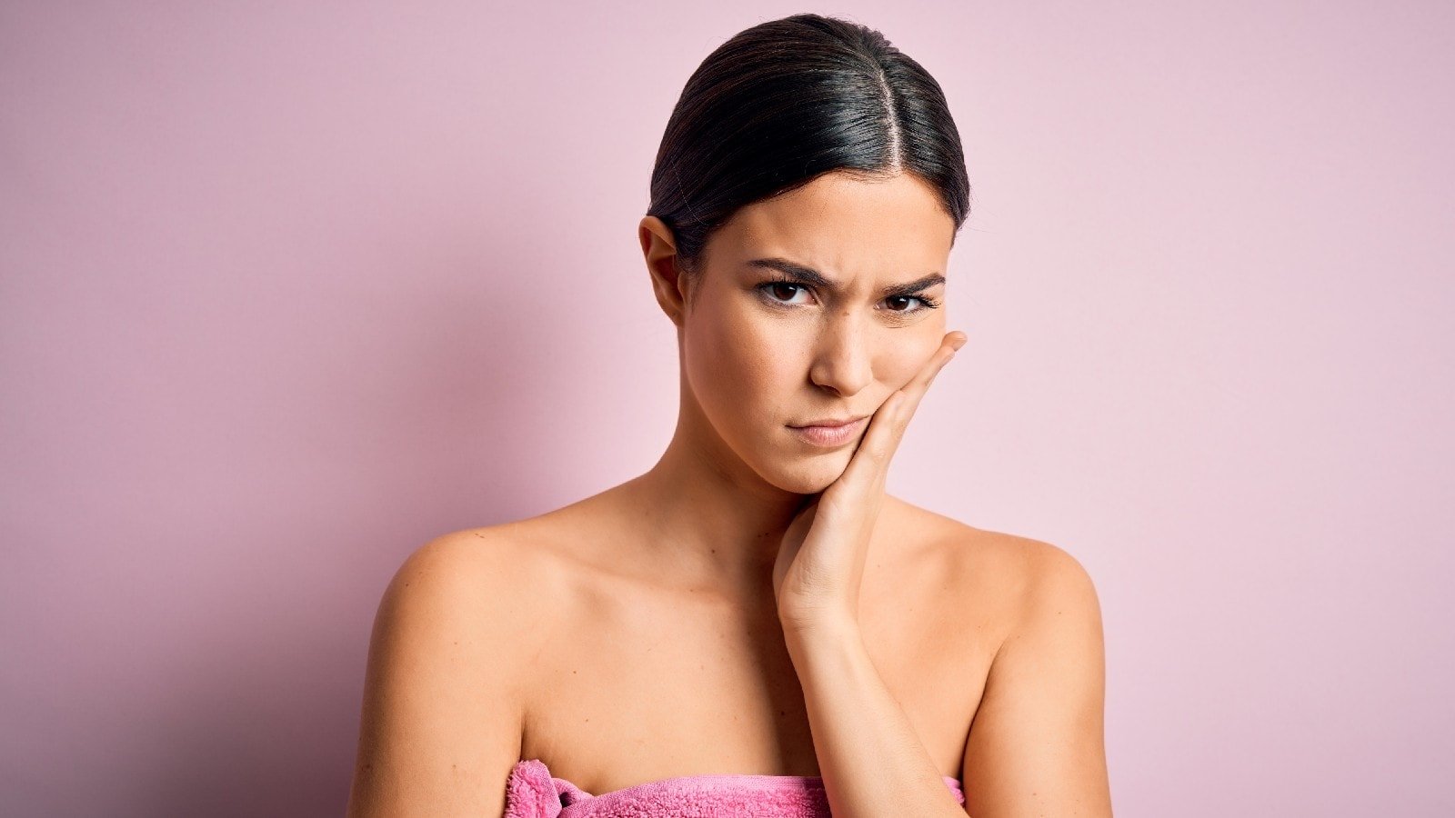 How winter pollution accelerates skin ageing and what dermatologist recommends?