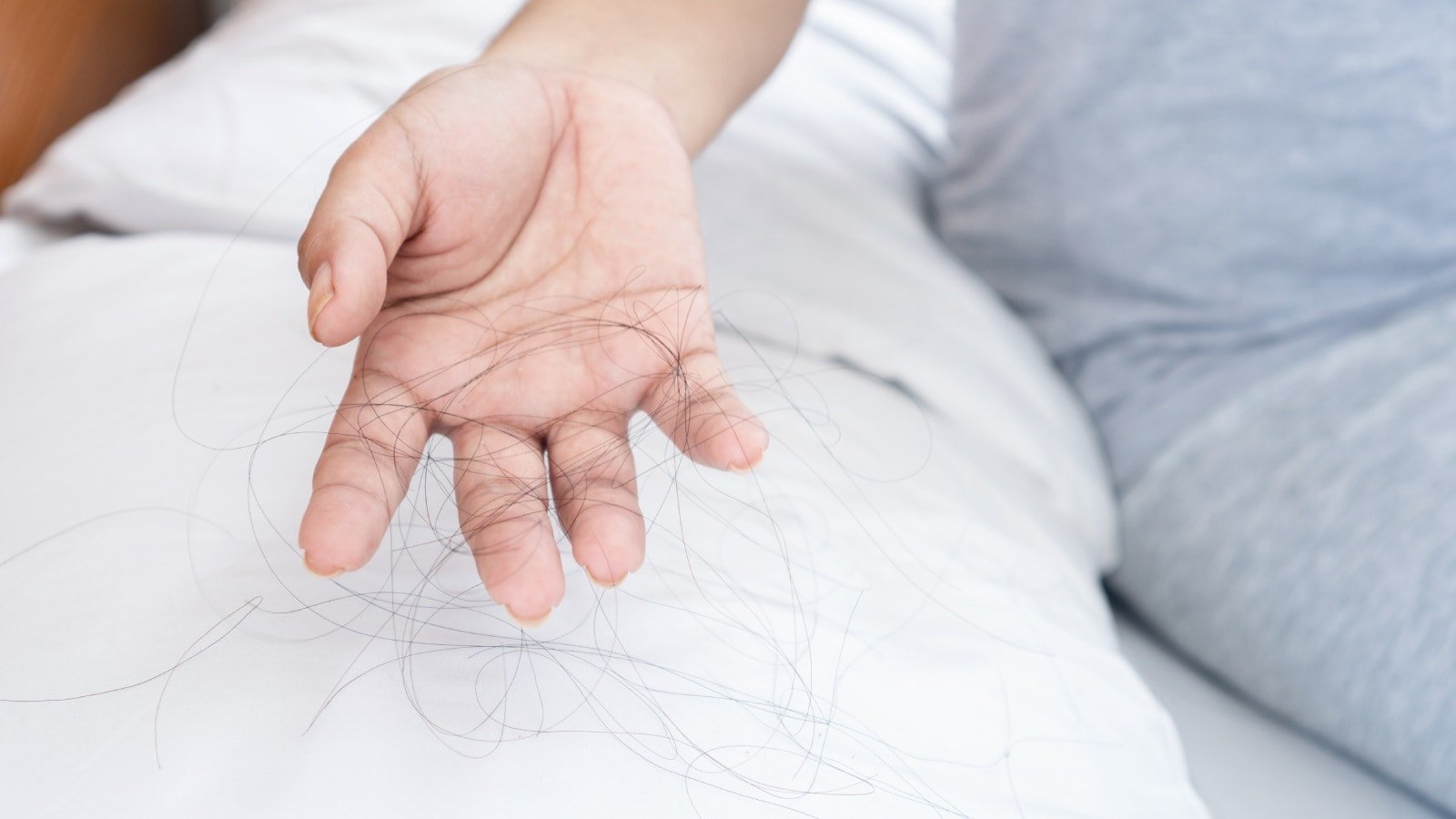 Is your pillowcase causing hair fall? 7 nighttime habits that can reduce hair loss while you sleep