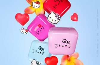 Hello Kitty x Starface Collection Review: The Mystery Compact Is Back